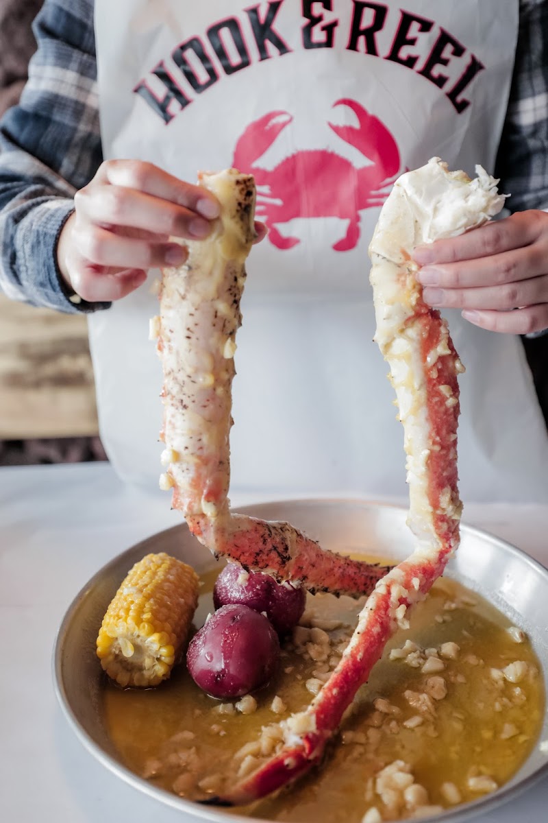 Hook & Reel Cajun Seafood & Bar-8